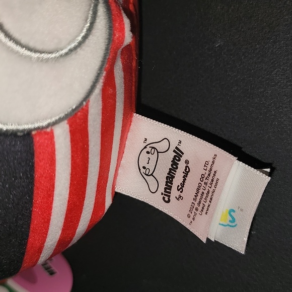 Brand new Holiday Cinnamoroll Saniro Squishmallows - Picture 6 of 6